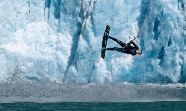 Für Action-Aufnahmen: Kitesurfer auf Abenteuer-Tour in Alaska