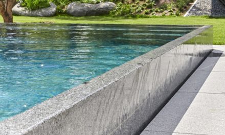 Kusserpool – Fertigteil Schwimmbecken aus massivem Granit