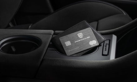 Porsche präsentiert Kreditkarte mit neuem Design und zusätzlichem Service