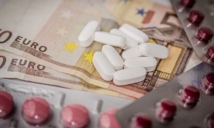 Geld sparen bei Medikamenten – So ist es mit gutem Gewissen möglich