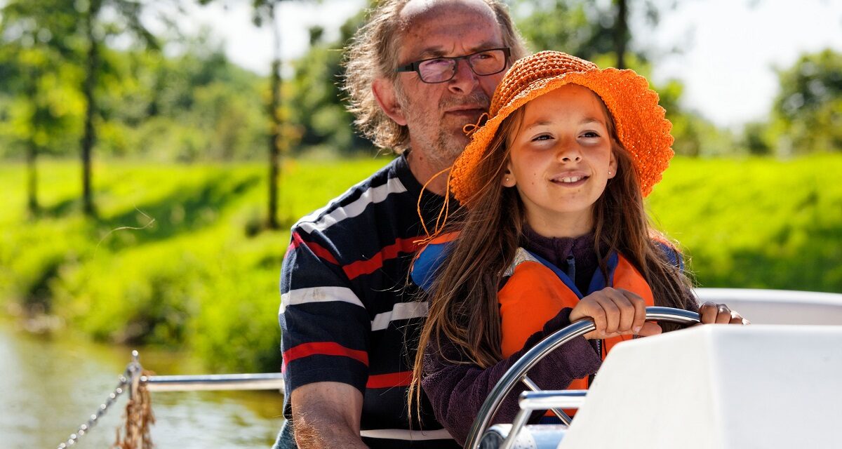 Familienurlaub auf dem Hausboot – Spannung, Spaß und manchmal auch Schokolade