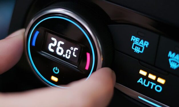 Autofahren im Hochsommer: Klimaanlage nicht zu kalt einstellen