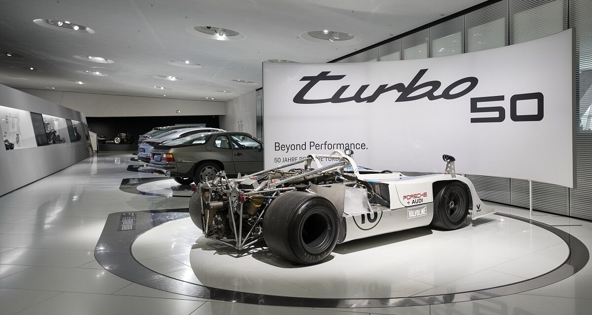 Neue Sonderausstellung zu „Beyond Performance. 50 Jahre Porsche Turbo“